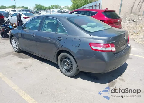 2011 Toyota Camry Le z USA, uszkodzony, nr VIN 4T1BF3EK2BU165834